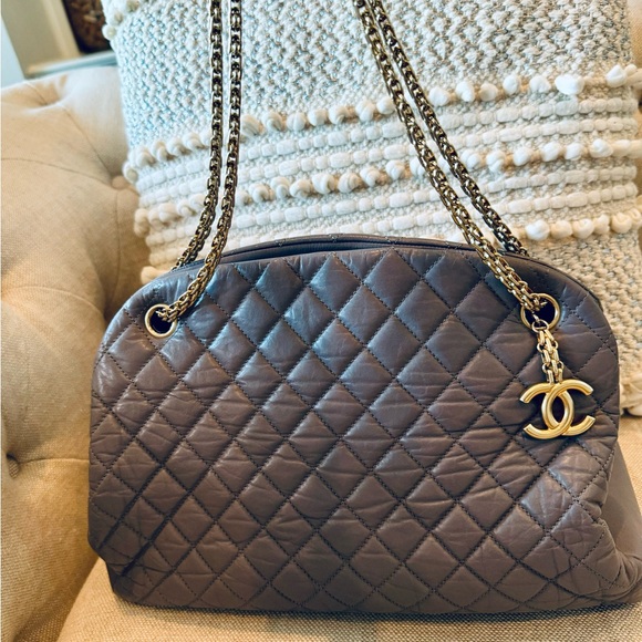 CHANEL Patent Quilted Maxi Just Mademoiselle Bowling Bag Gray - Picture 2 of 10